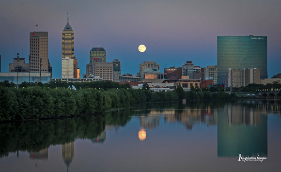 Sunset and Moonrise at downtown in Indianapolis